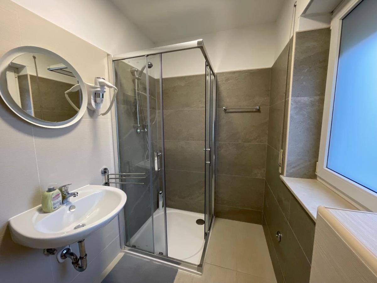 Stella Boutique Rooms Sesvete Bagian luar foto